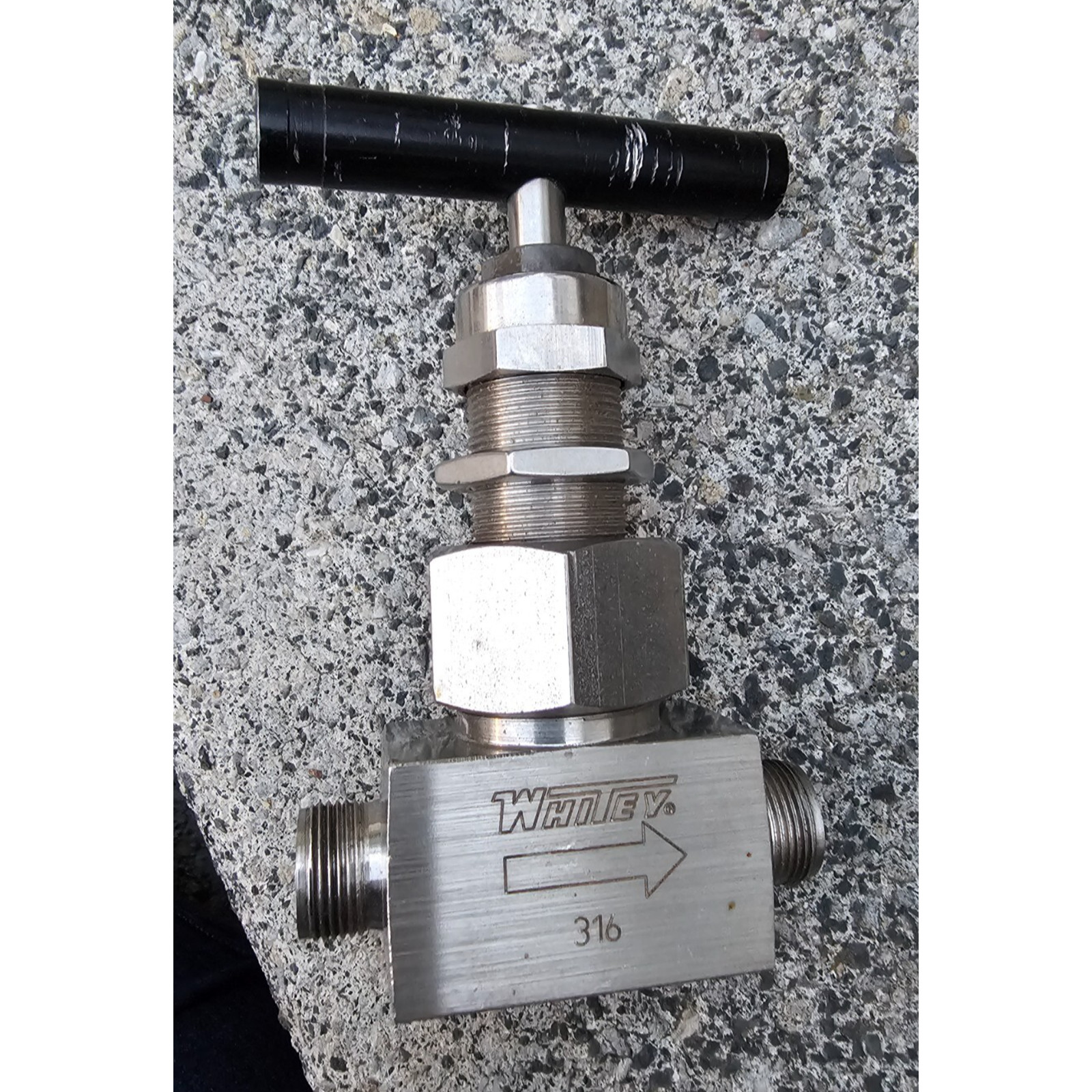 Whitey SS-12NBS8-G Manual Stainless Needle Valve 6000psi Disc STE3