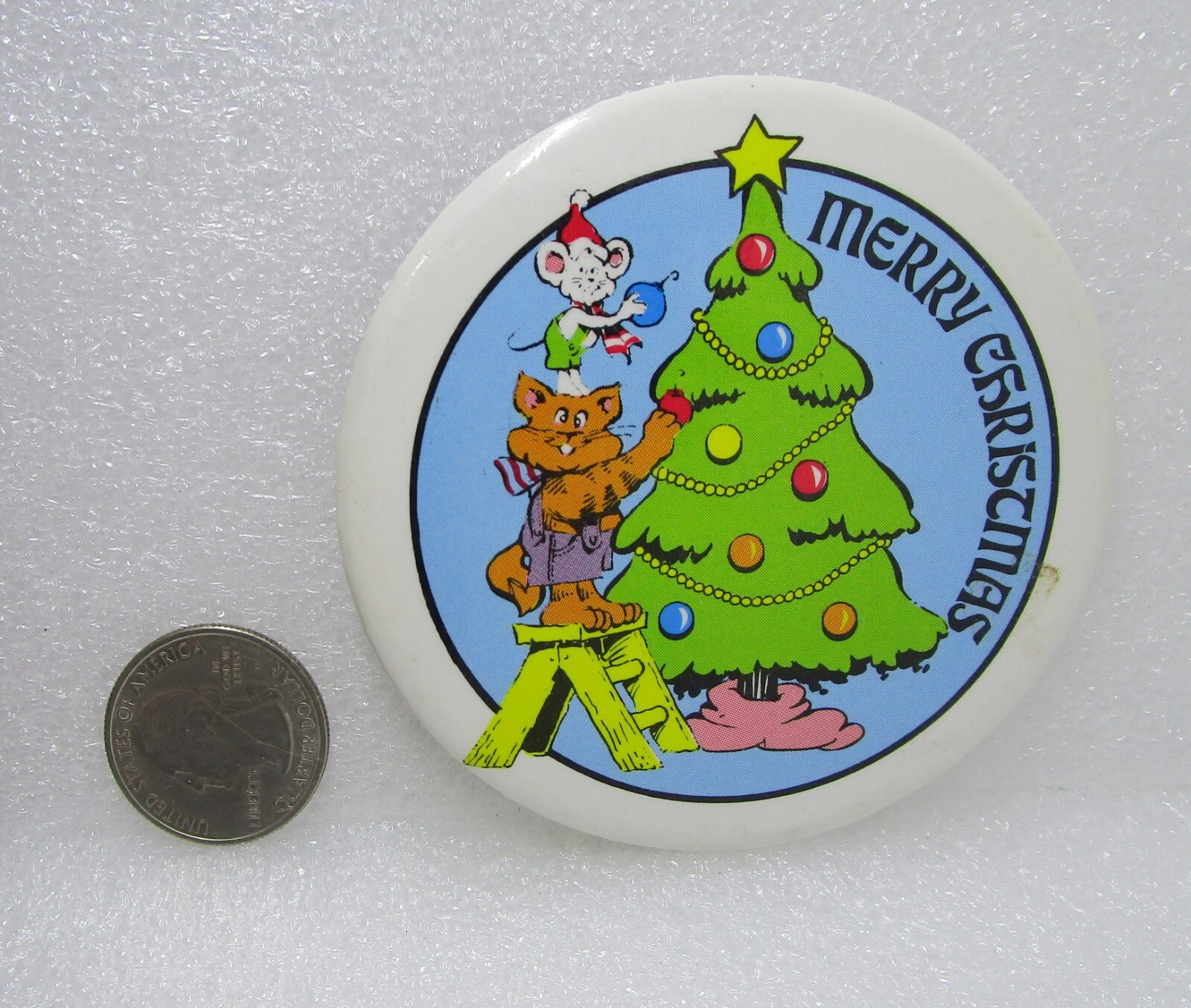 Merry Christmas Cat & Mouse Decorating Christmas Tree Button Pin