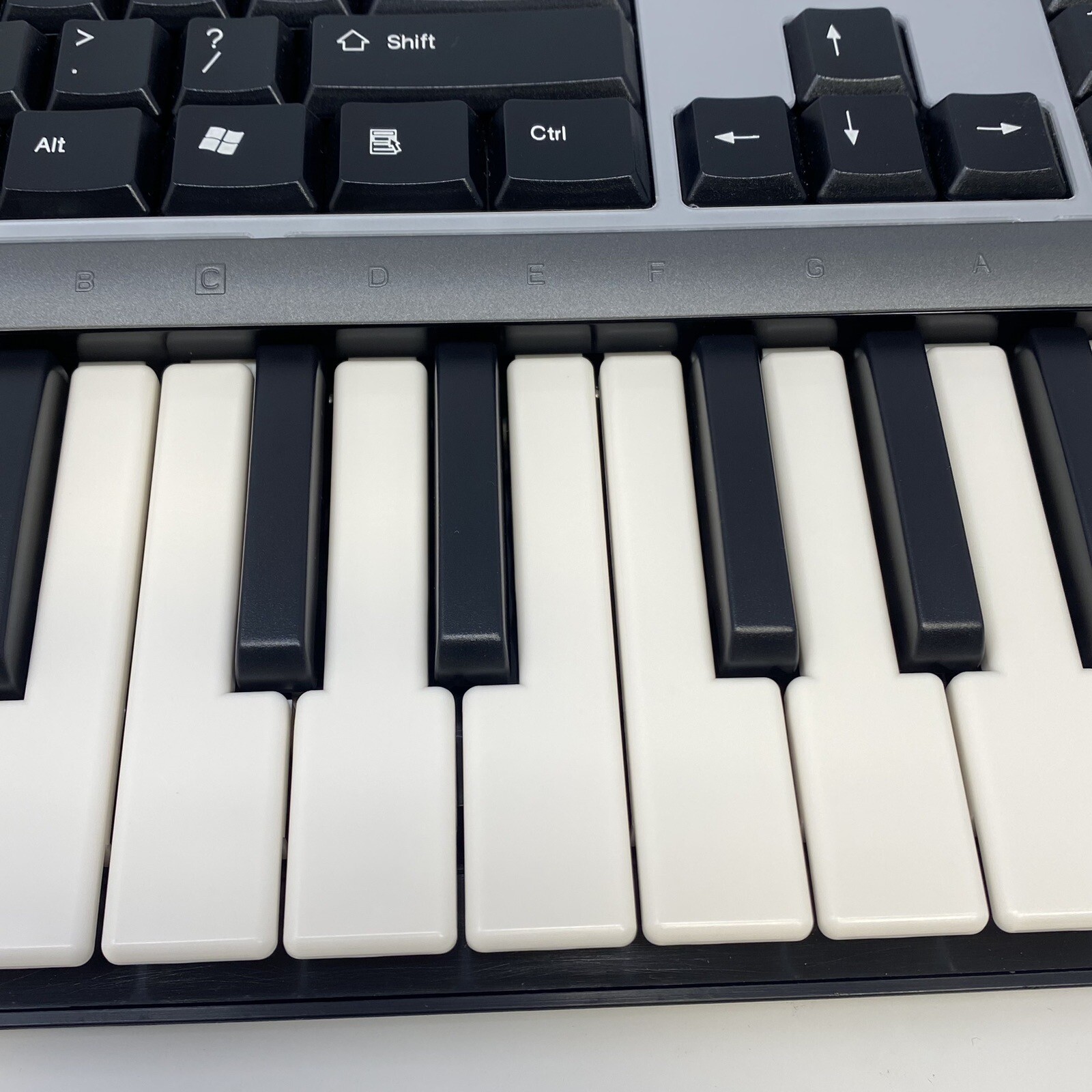 Creative Prodikeys CF0040 PC Midi Multimedia Integrated Music Keyboard USB
