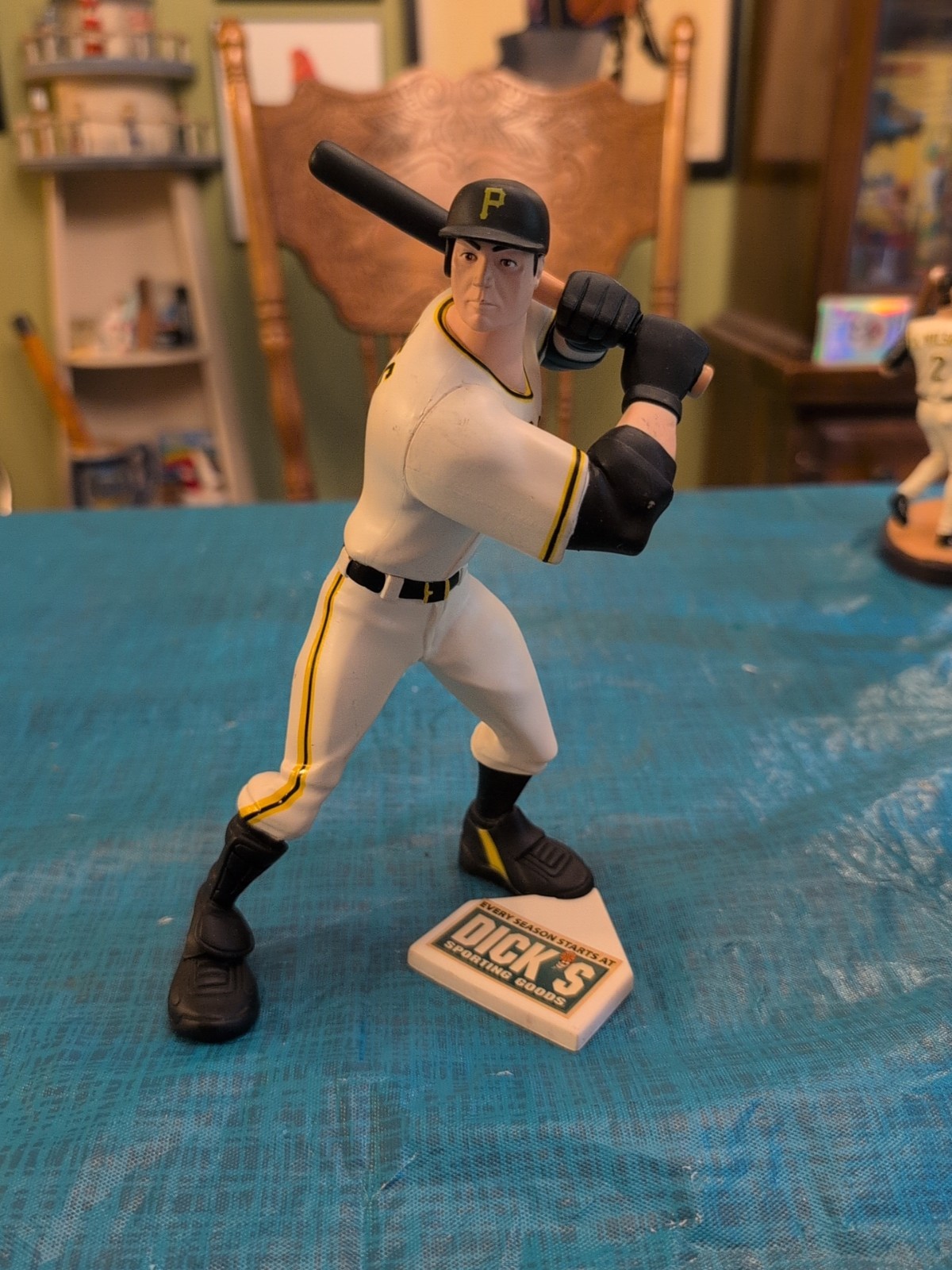 Garrett Jones Pittsburgh Pirates PNC Park 2010 SGA Action Figure Figurine JS