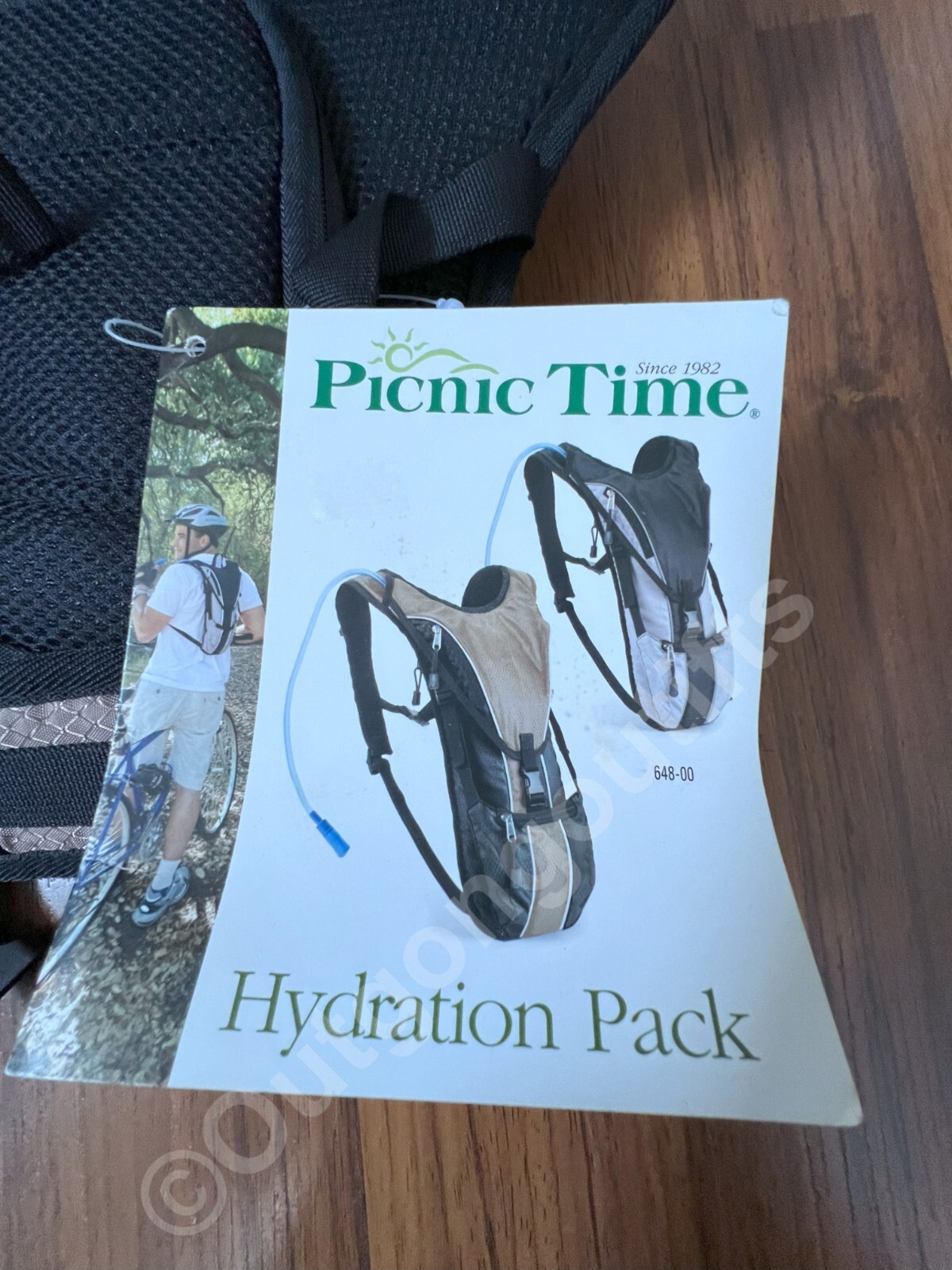 NEW Picnic Time Hydration Pack Resort at Squaw Creek Lake Tahoe California