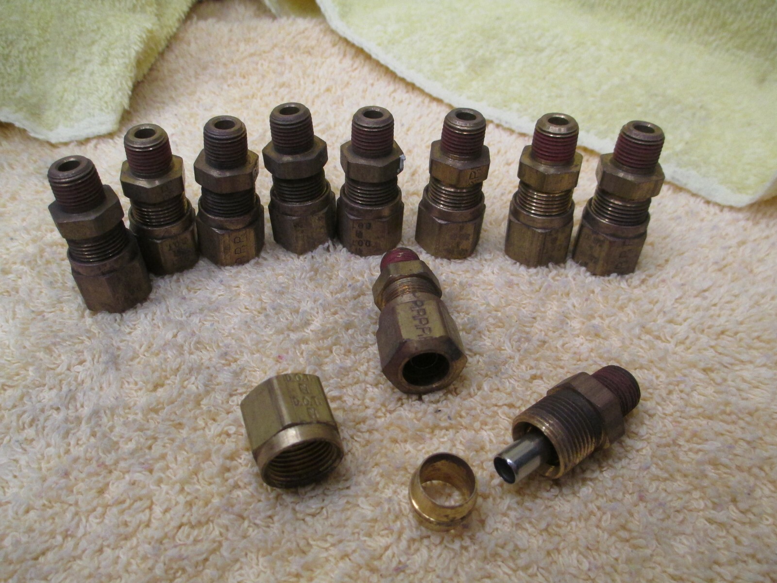 (10) Parker 68NTA-6-2, 3/8" Tube x 1/8" NPT, DOT Air Line Fitting NOS   B6