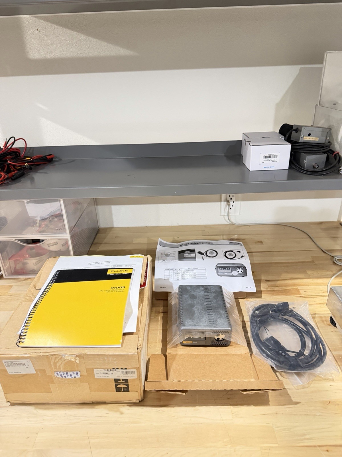 FLUKE CALIBRATION 9100S DRY WELL TEMPERATURE CALIBRATOR FREE SHIPPING