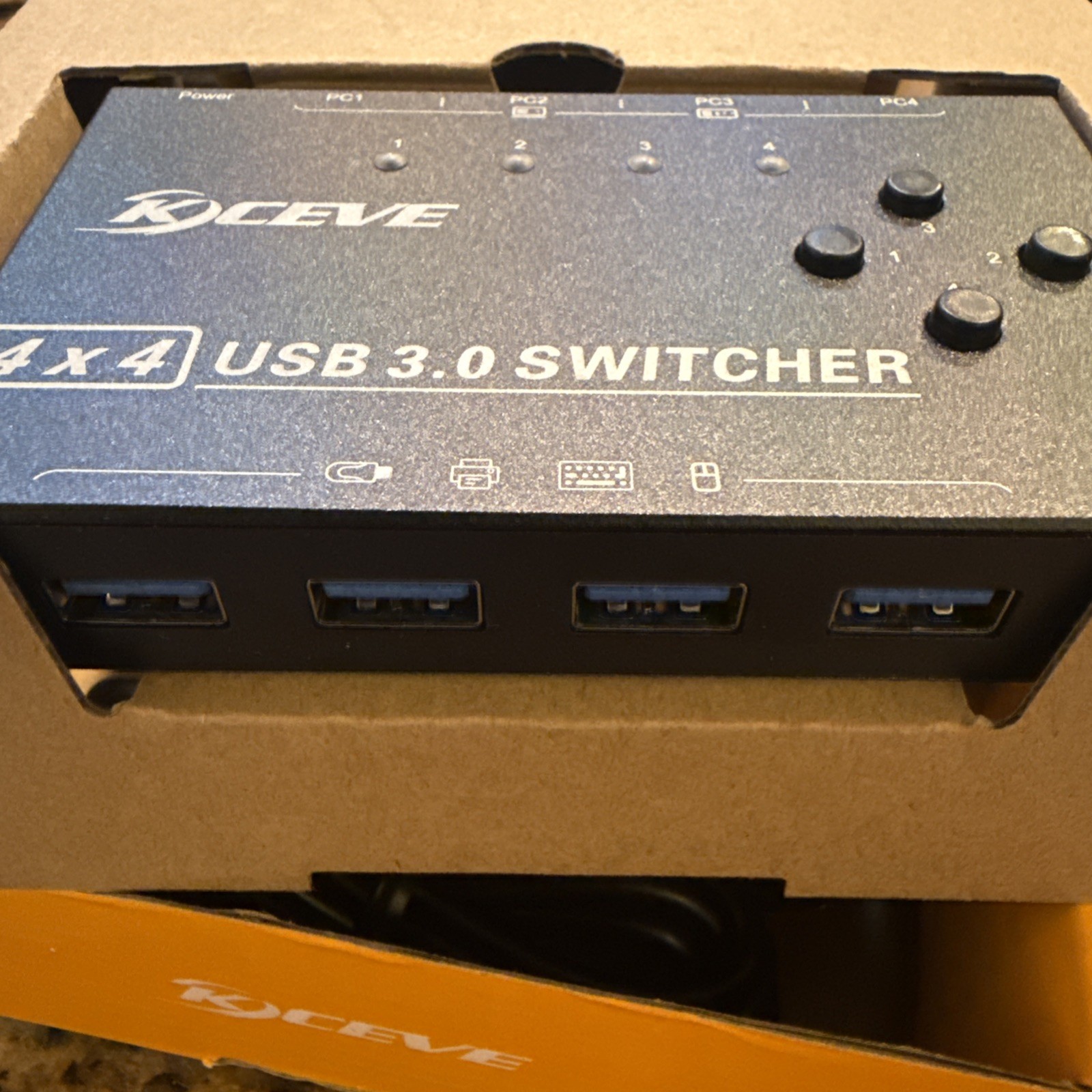 USB 3.0 Switch Selector 4 Port,KVM Switcher 4 Computers Sharing 4 USB Devices...