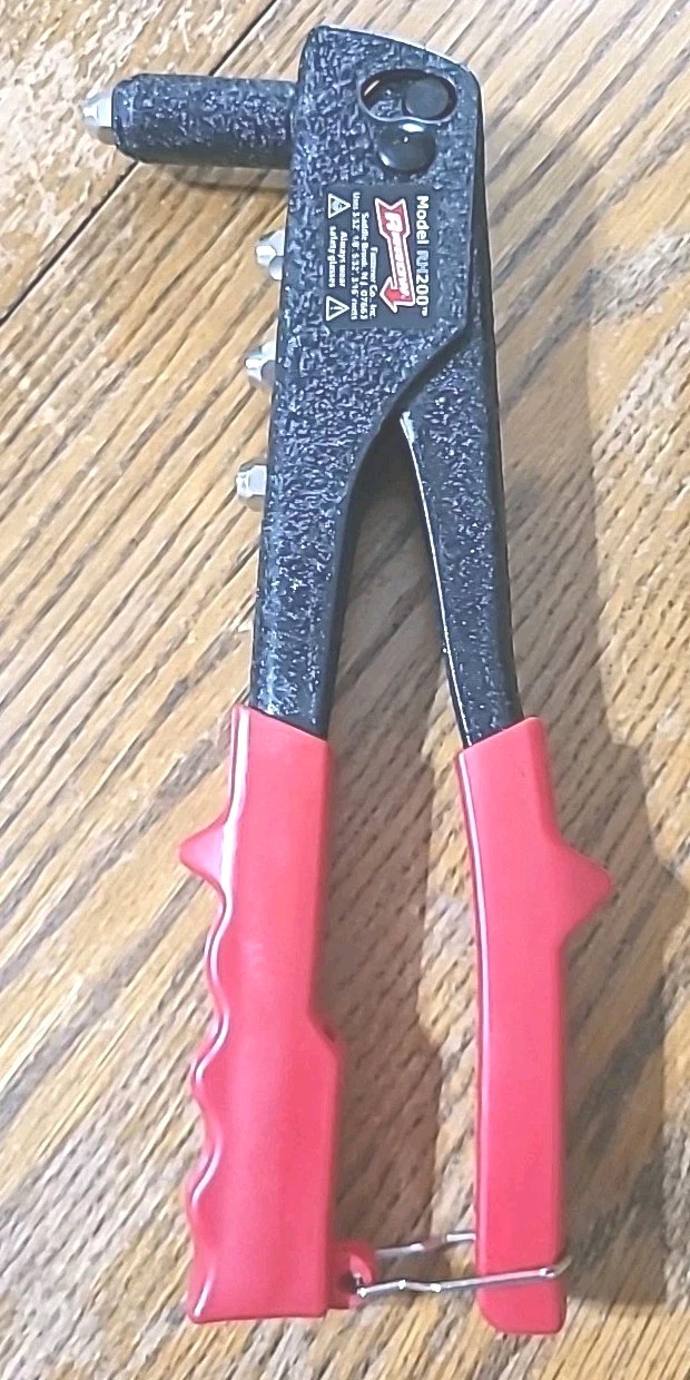 Heavy-Duty Rivet Gun Model RH200 Arrow Fastener Co 3/32" 1/8" 5/32" 3/16" Rivets