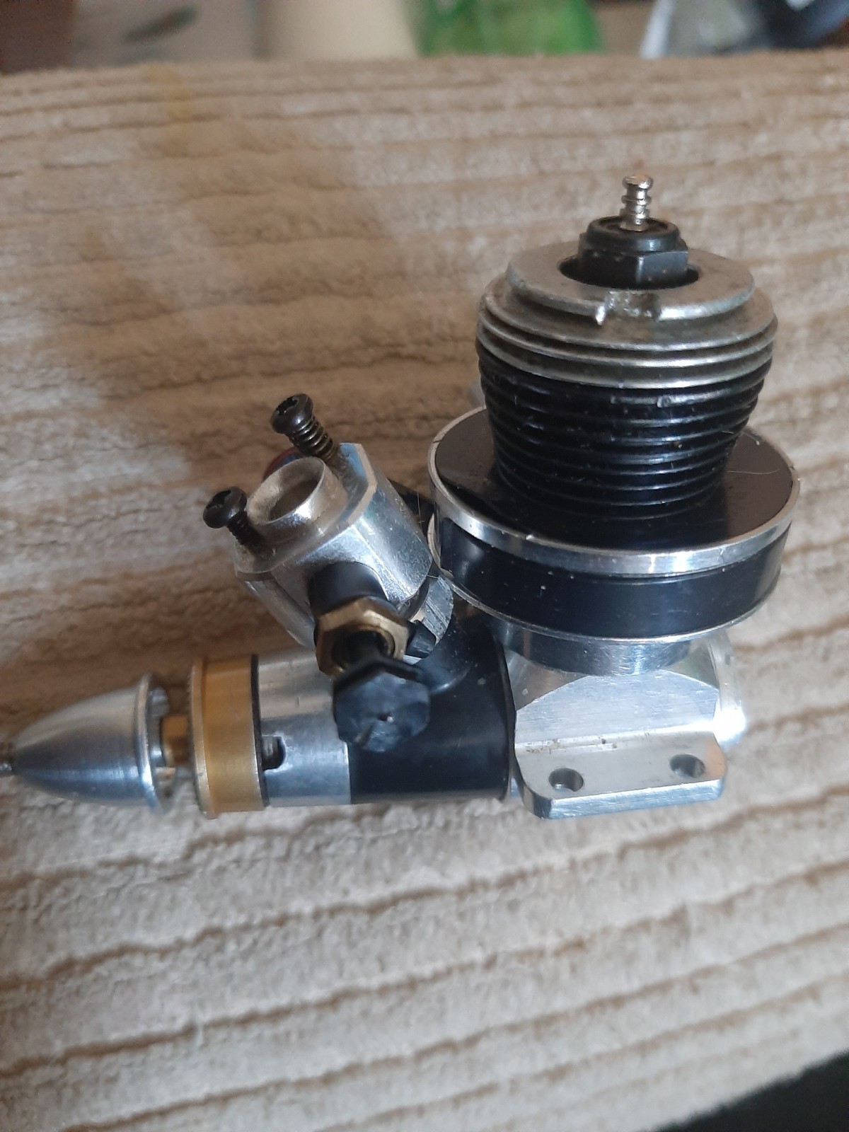 COX .09 TEE DEE FULL CARB RC ENGINE