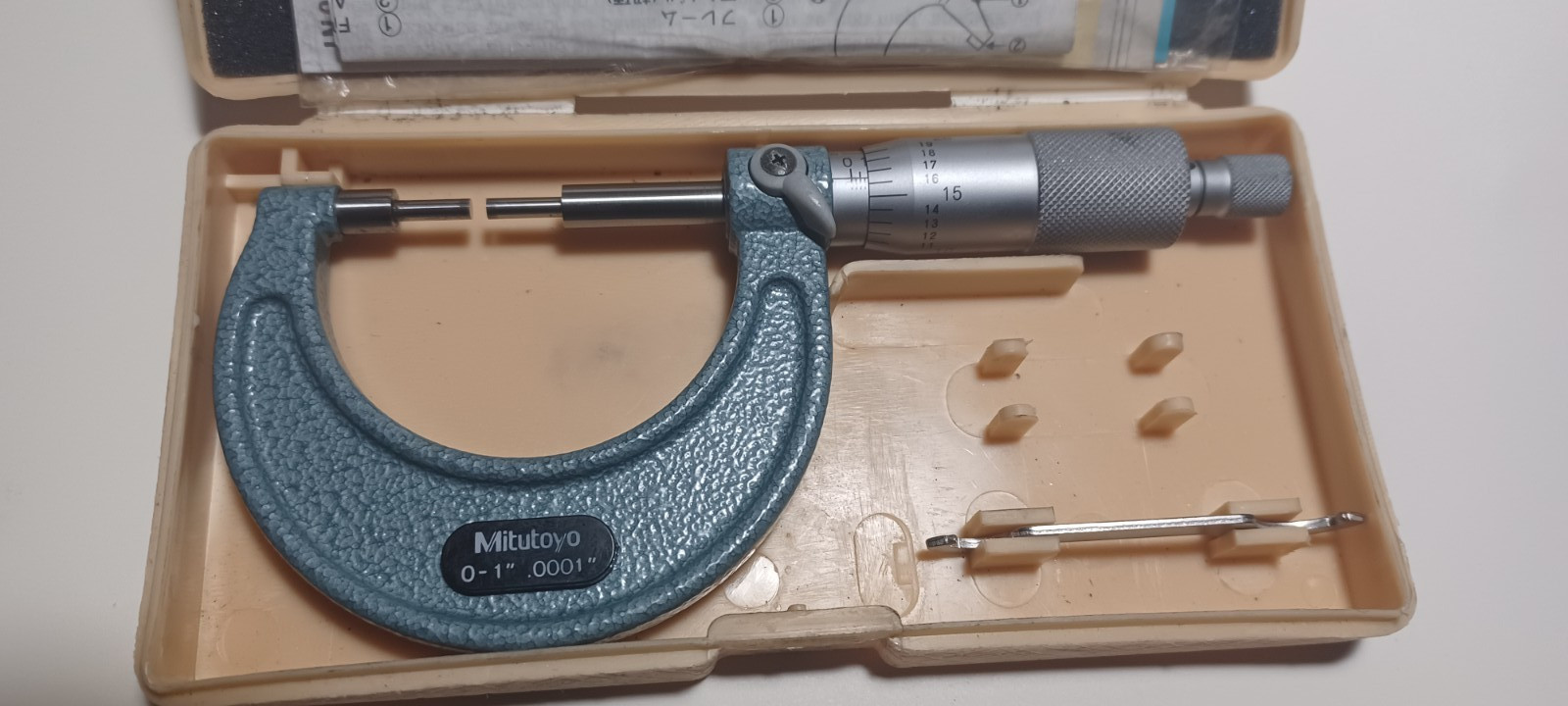 Micrometer , Mitutoyo 0-1", 111-166 Carbide Tip