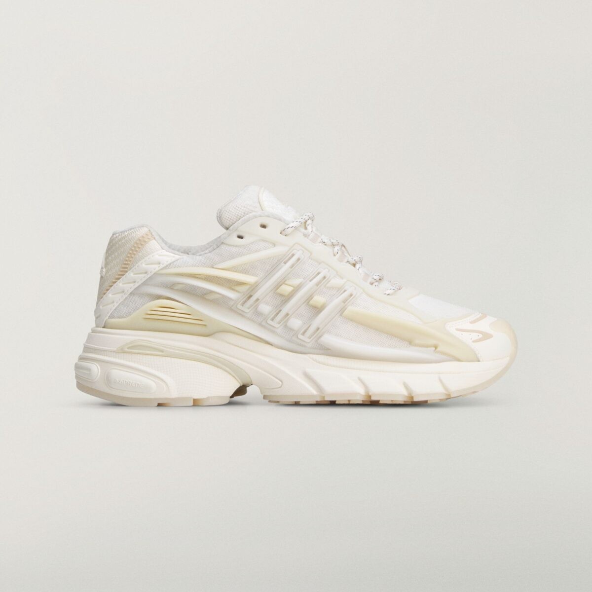 Pharrell Williams x adidas Adistar Jellyfish “Core White” KH6730