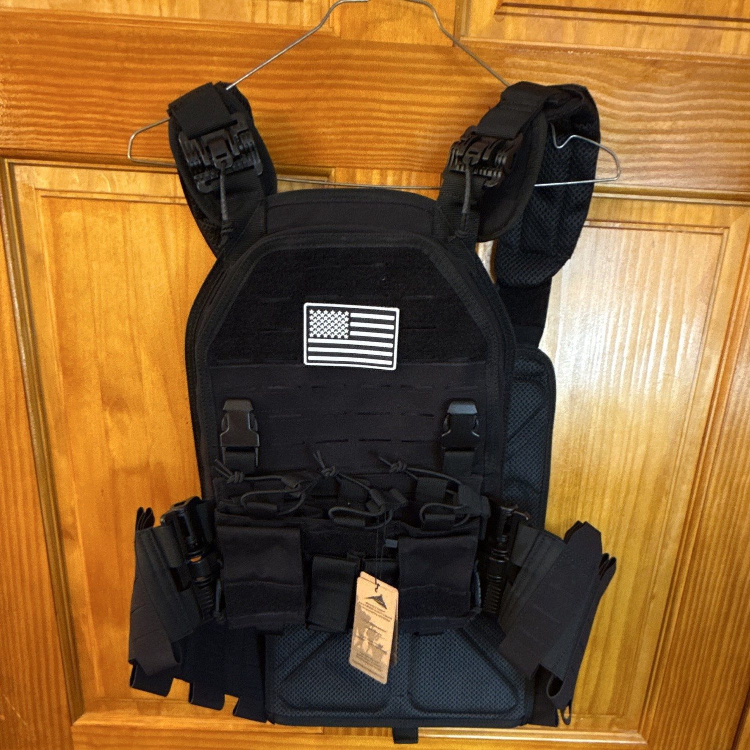 SUMSEEK Plate Carrier Vest Black Nylon MOLLE Adjustable One Size Chest Rig