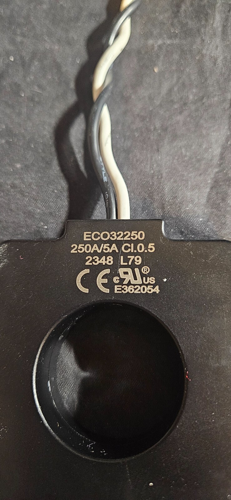 33mm 250A/5A CI.0.5 Current Transformer Solid Core kWh Meter - (15946)