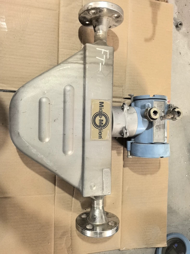 Micro Motion F100S129CCAZMZZZZ Flow Sensor Used 1PCS