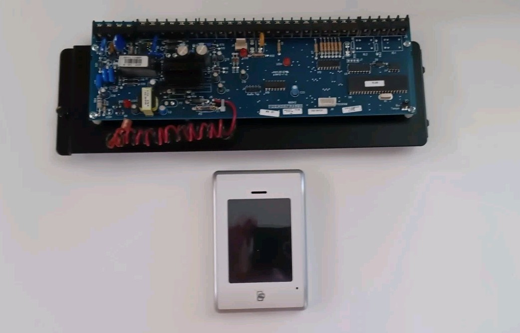 GE NetworX NX-8-V2 Security Alarm With NX-1820E Touch Screen Keypad