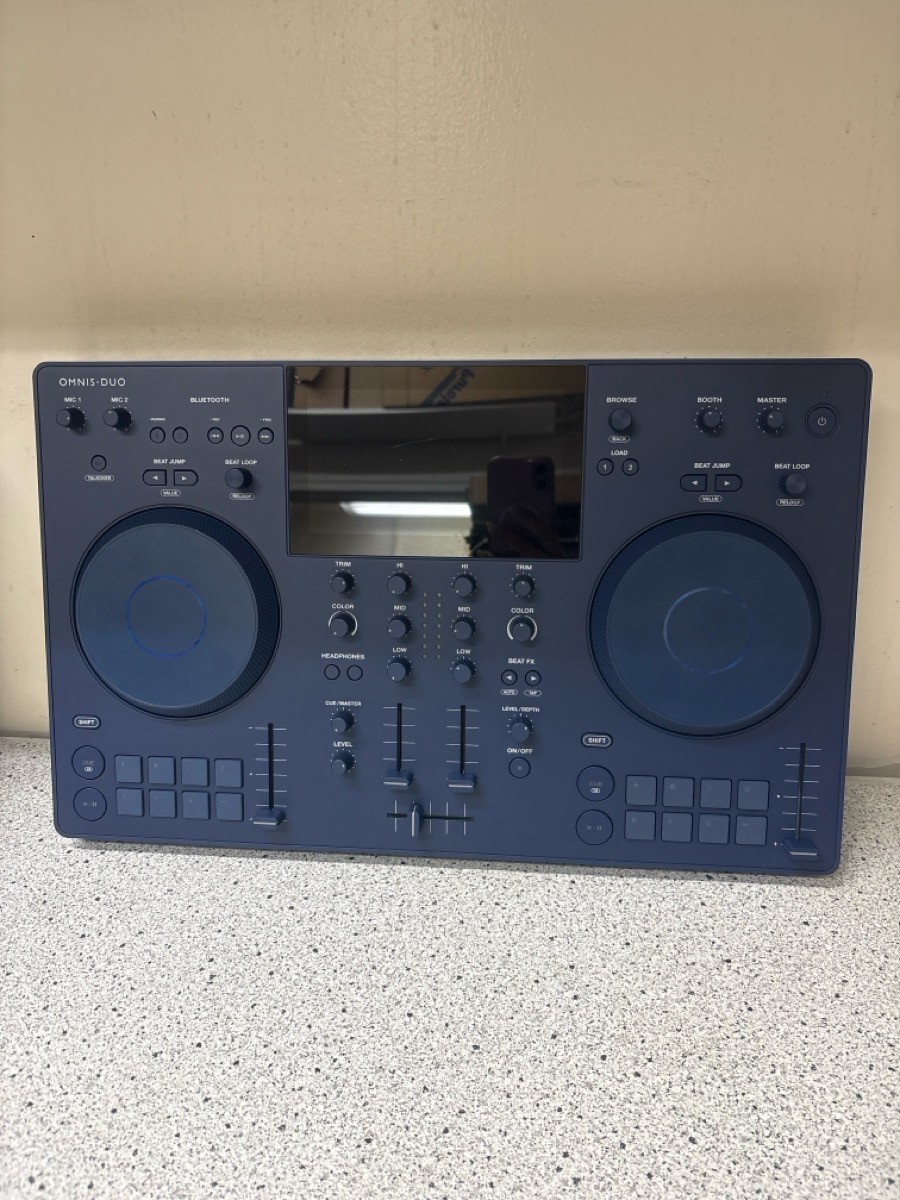 ALPHATHETA OMNIS-DUO PORTABLE ALL-IN-ONE BATTERY POWERED DJ CONTROLL (E14002484)