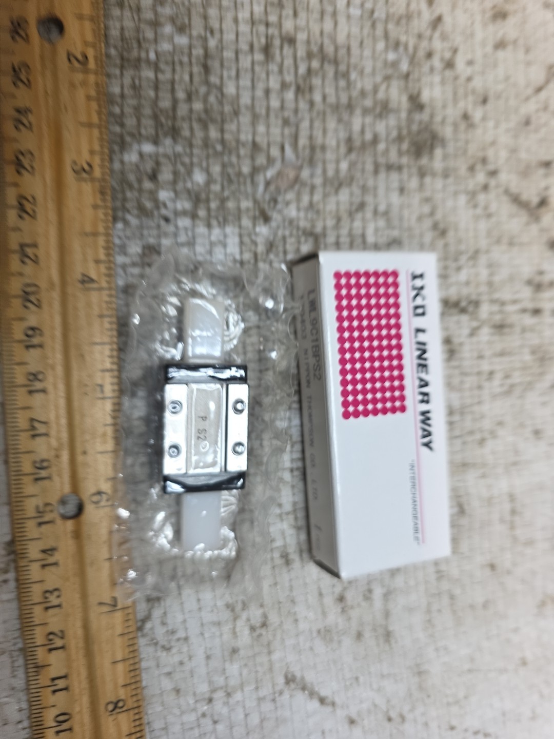 New In Box IKO LWL9C1BPS2 Linear Guide SEALED New
