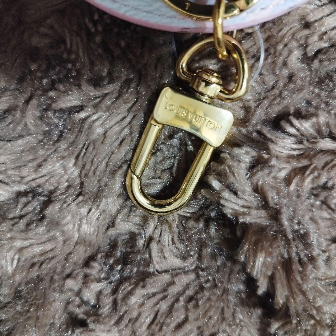 Louis Vuitton Keychain Charm Porte Clé Ilustre Gradient
