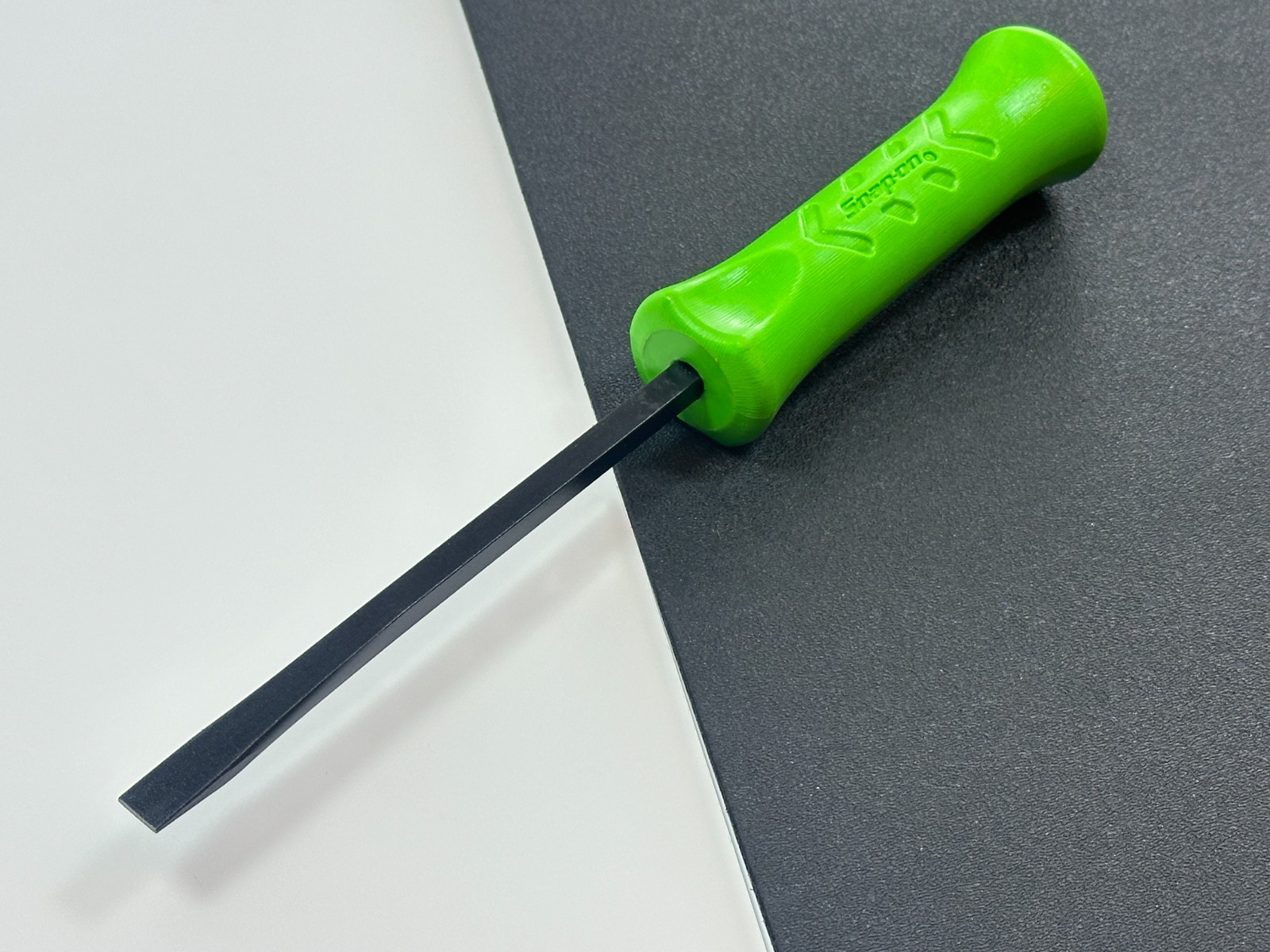 🇺🇸 NEW Snap-on Tools USA GREEN 10" Straight Blade Striking Pry Bar, MPBS10AG