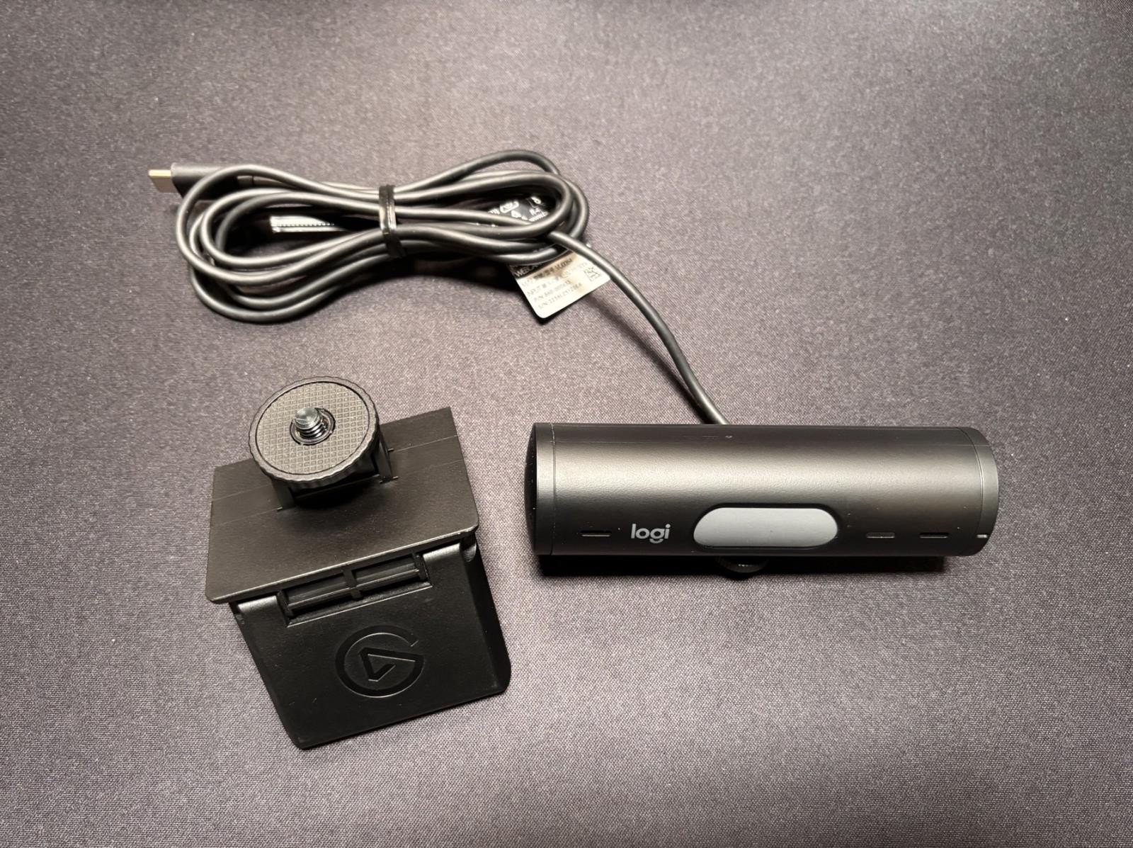Logitech Webcam Brio 501 Full HD Webcam w/ Auto Light Correction Black