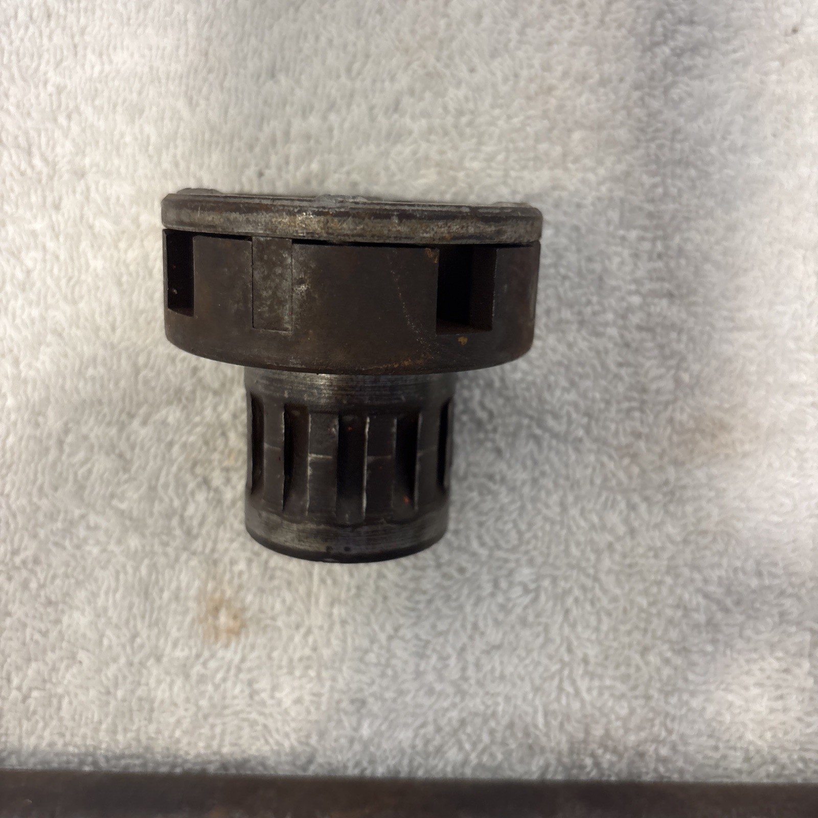 Toledo # 11 Ratcheting Pipe Threader with Handle and 5 Die Left Hand Thread