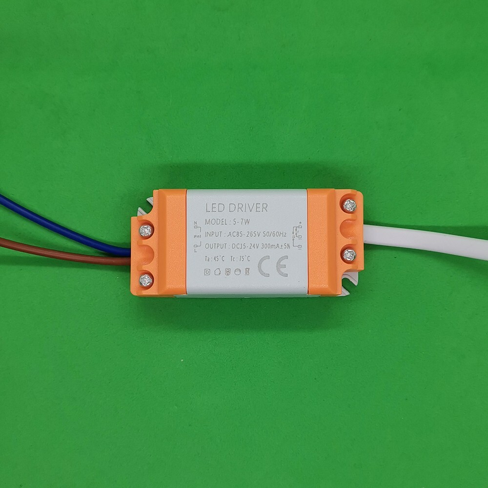 1pc AC Tricolor LED Driver +Shell 5~7x1W Power Supply Lamp Spot Light Bulb 5W 7W