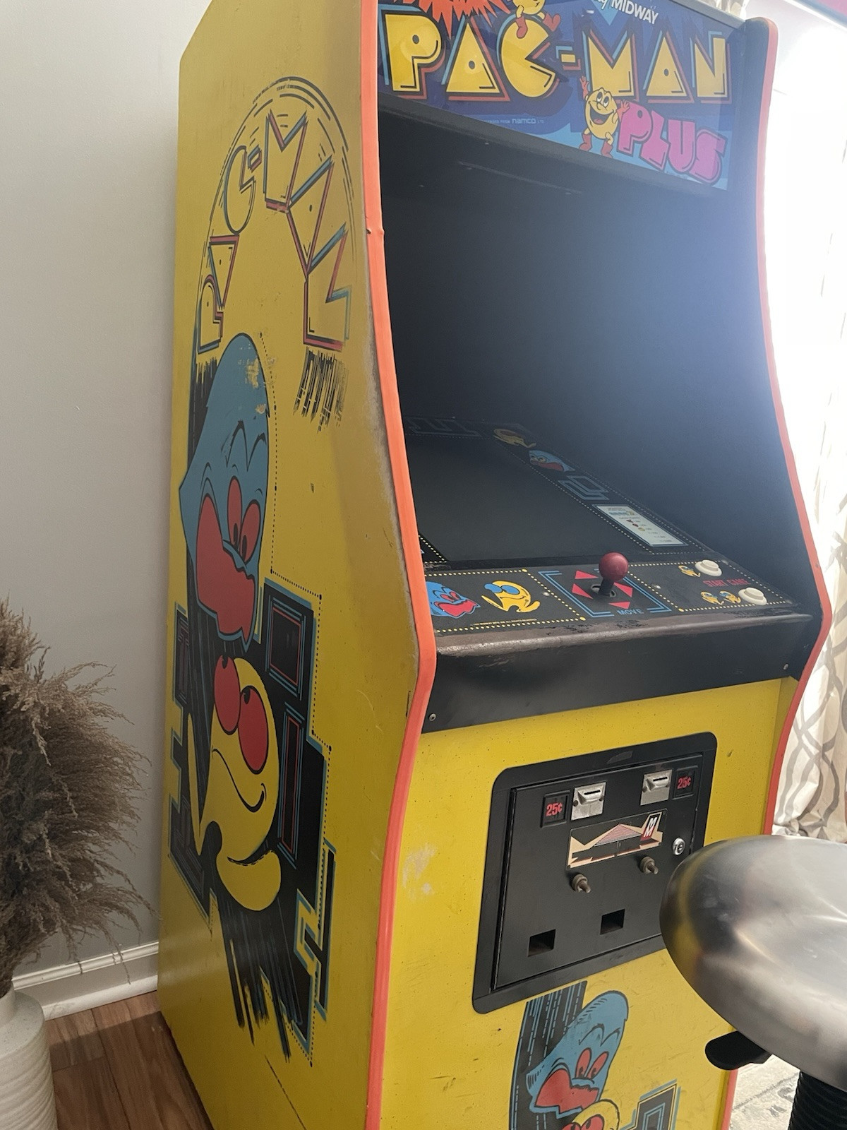 PAC-MAN ARCADE MACHINE by MIDWAY (requires repair)