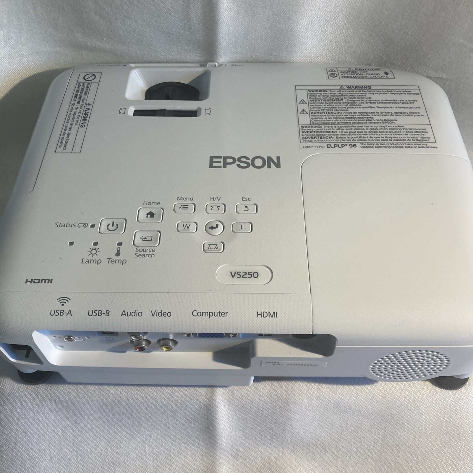 EPSON VS 250 3LCD Portable Projector 3200 Lumens HDMI
