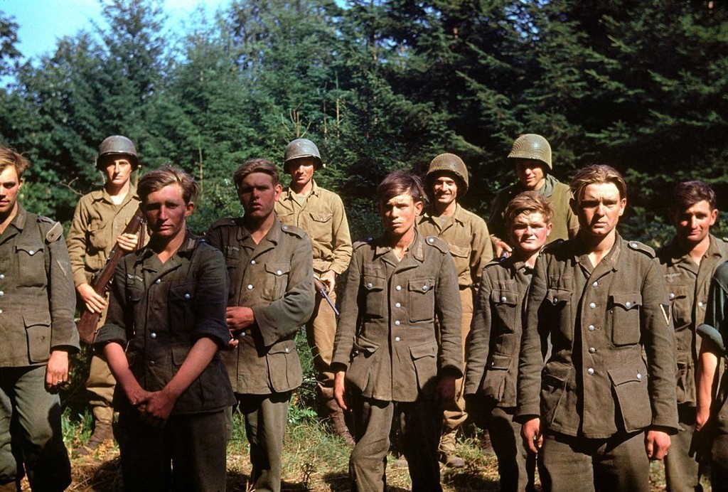 WWII Color Photo Captured German Troops 1944 WW2 World War Two Wehrmacht  / 2005