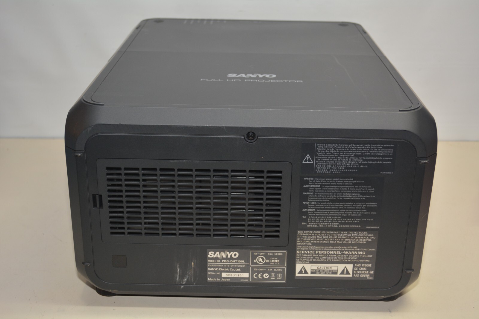 ^ Sanyo PDG-DHT100L HD - 6500 ANSI Lumens - 160 Lamp Hours HDMI No Lens #W3764