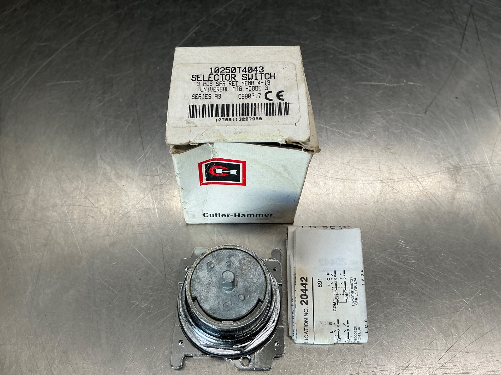 Cutler Hammer 110250T4043 Selector Switch 3-Position