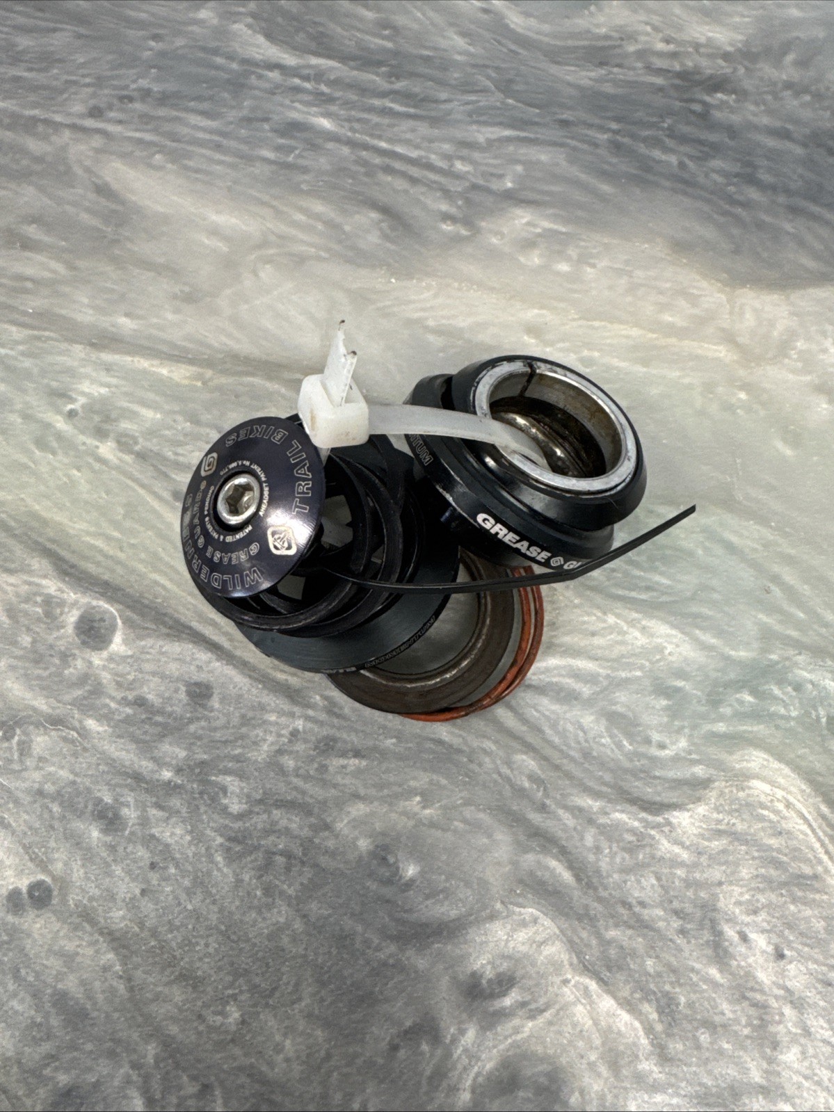 90's WTB Momentum Grease Guard Threadless Headset 1-1/8" Black Vintage MTB