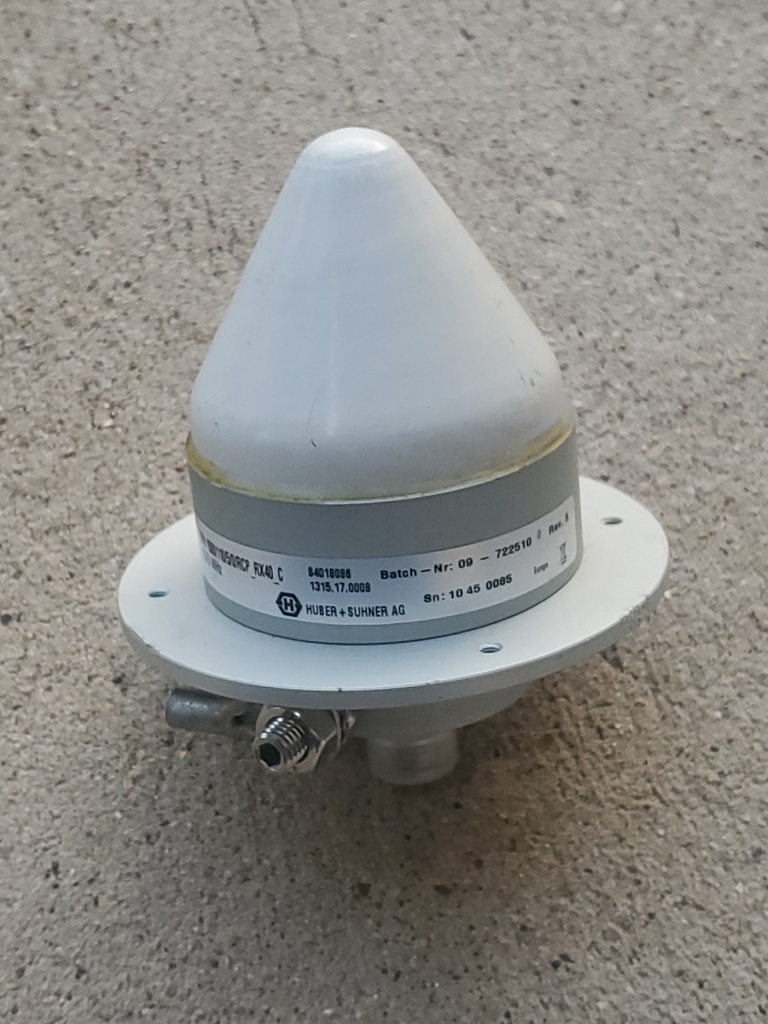 HUBER+SUHNER 84018086 Telecom Antenna, Open Box