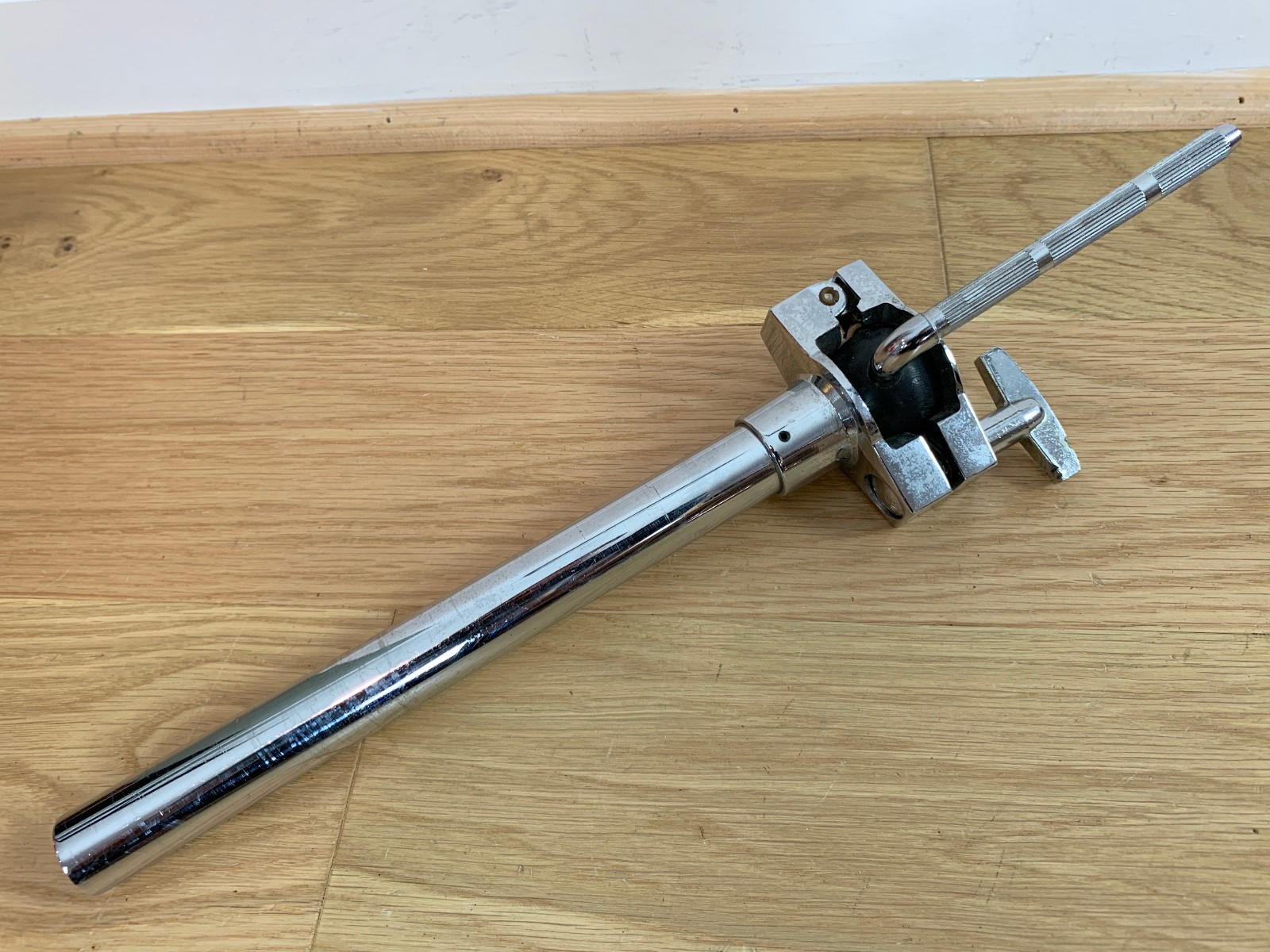 LUDWIG Single Rack Tom Drum Holder Post with 3/8" Arm 90s Vtg 1" Diameter Mount