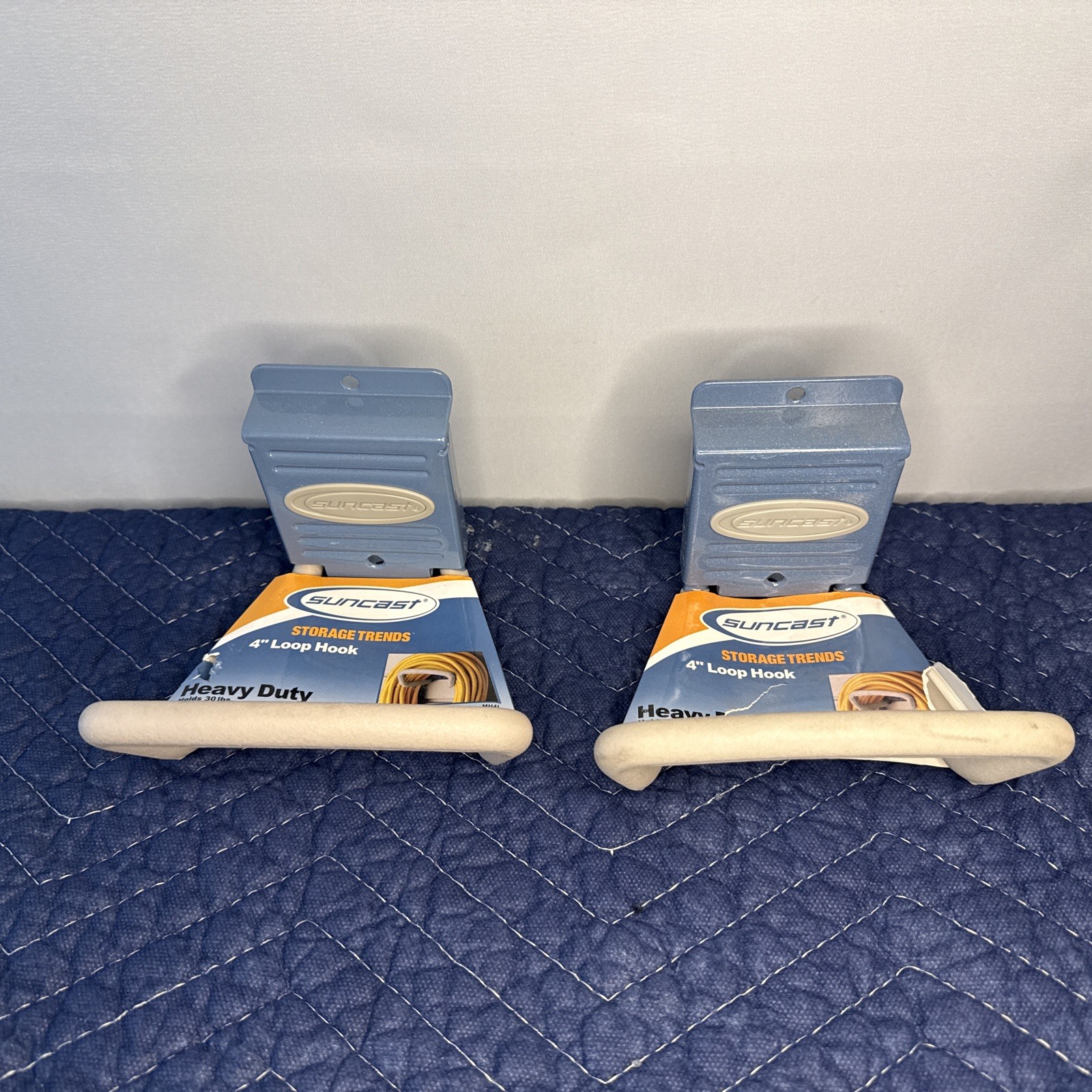 SUNCAST Lot of 2 (two) MH4L 4" Loop Hook Heavy Duty SlatWall StoreWall NEW