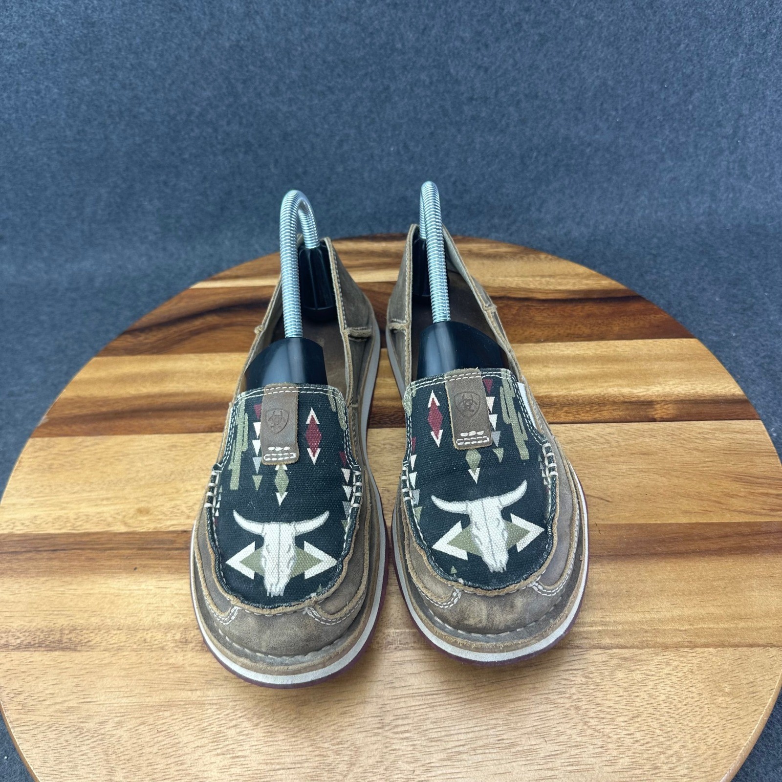 Ariat Cruise Womens 8.5B Brown Leather Southwestern Steer Skull Slip On Loafers