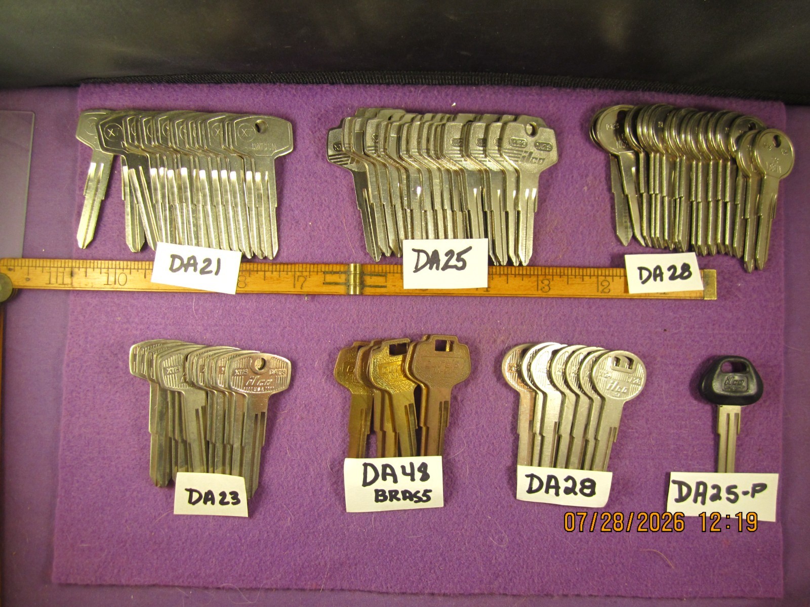 73 PC NEW OLD STOCK UNCUT KEY BLANKS DA 48, DA 25, DA 28, DA 21, DA 23, NICKLE