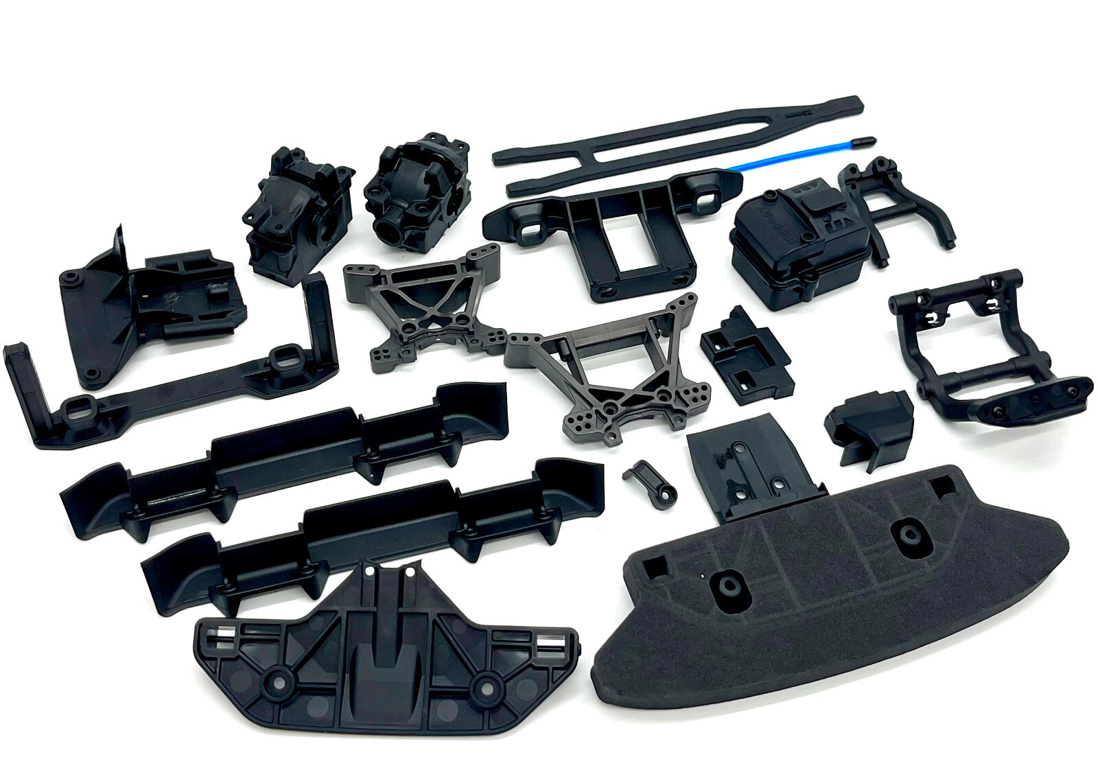 fits Fiesta 4x4 VXL SHOCK TOWERS GRAY (bumpers, housings, rx box Traxxas 74276-4