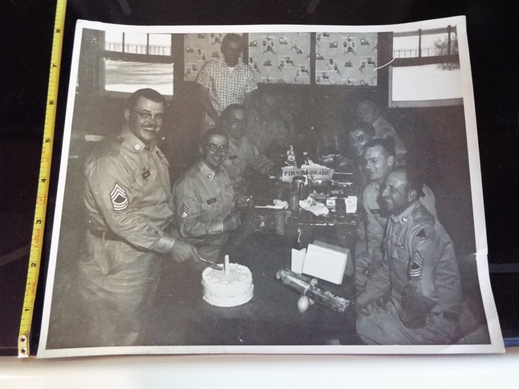 1963 Army Reserve Day 8 x 10 B&W Photo Birthday Cake Master Sgt Manning