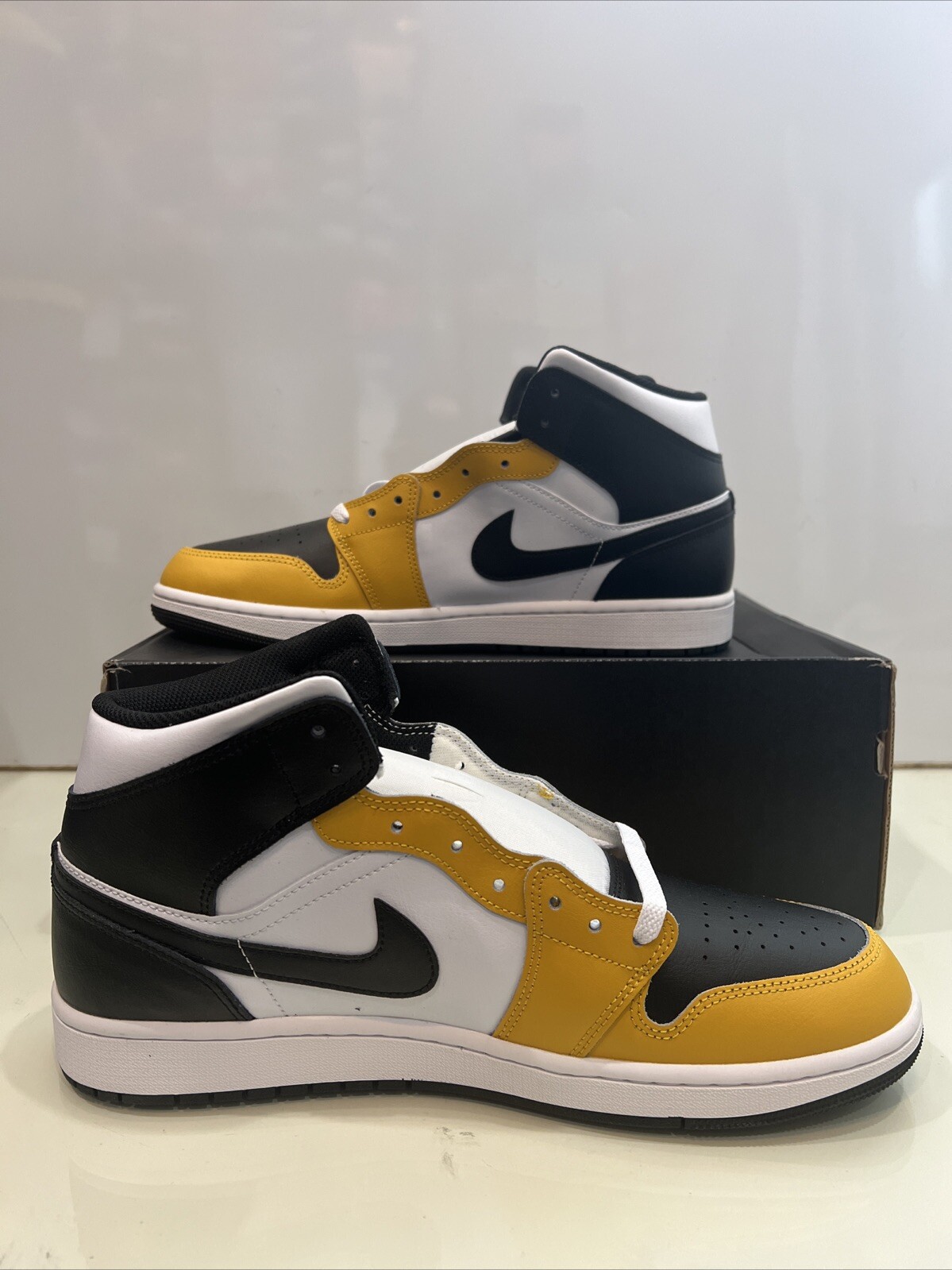 Nike Air Jordan 1 Mid AJ1 Yellow Ochre Men Casual DQ8426-701 - Size 12