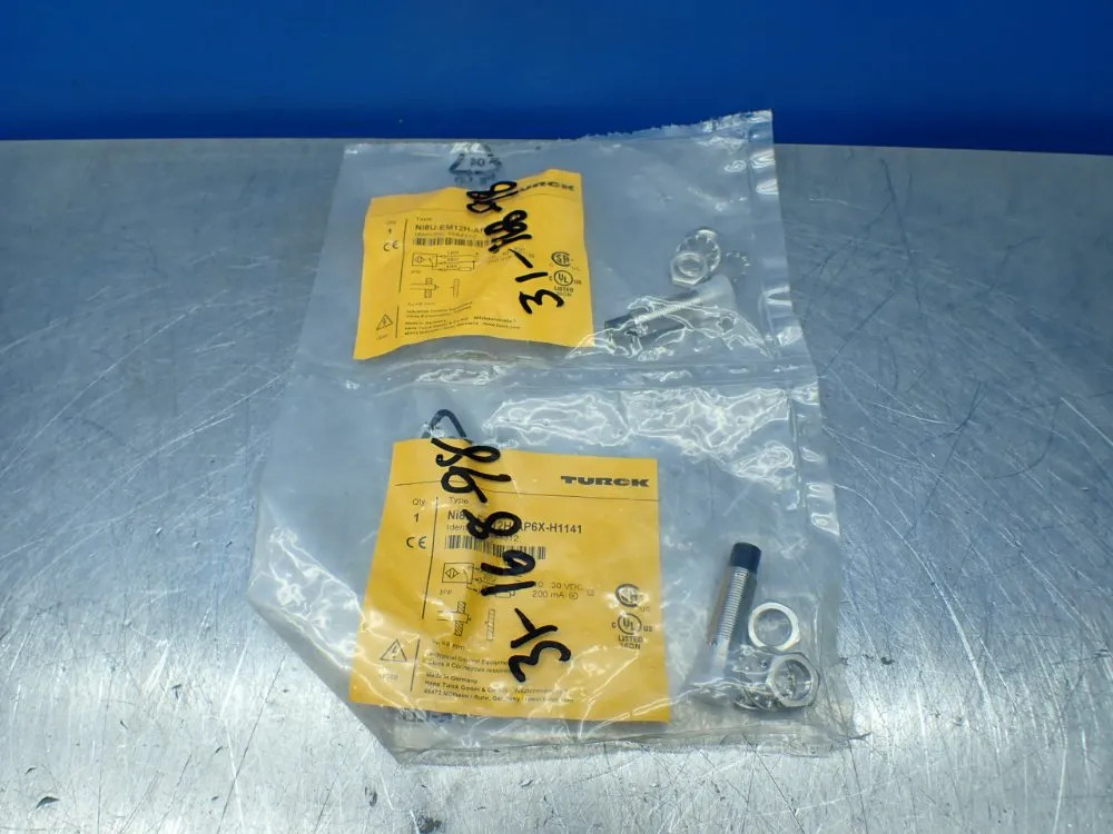 TURCK NI8U-EM12H-AP6X-H1141 2 PROXIMITY SWITCHES. 1644312  04200391917