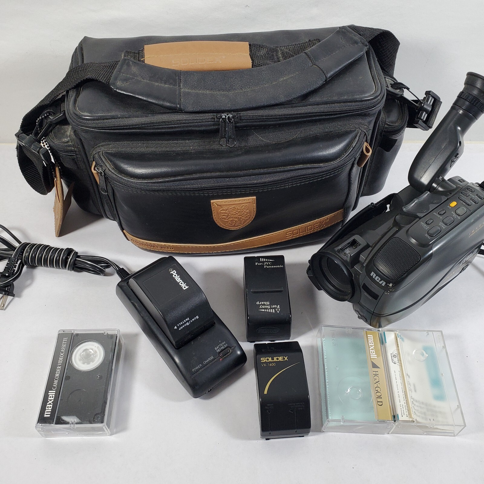 RCA 20X Zoom Plus Camcorder Leather Solidex Case Bundle 3 Batteries Tapes As Is