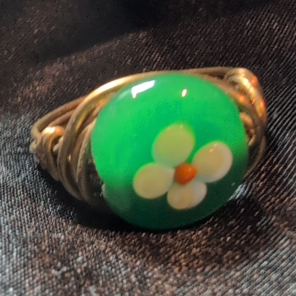 Handcrafted Brass Wire Wrapped Green Glass Floral Cabochon Ring Size 5 #232