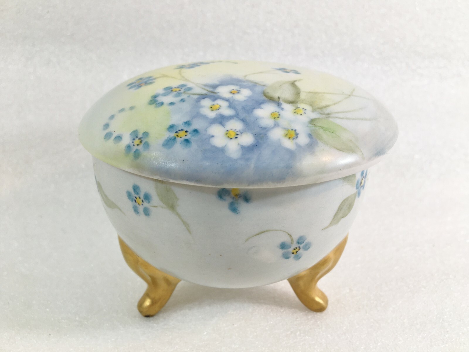 J. Hugo Blue Floral 3 Footed Trinket Box w/Lid