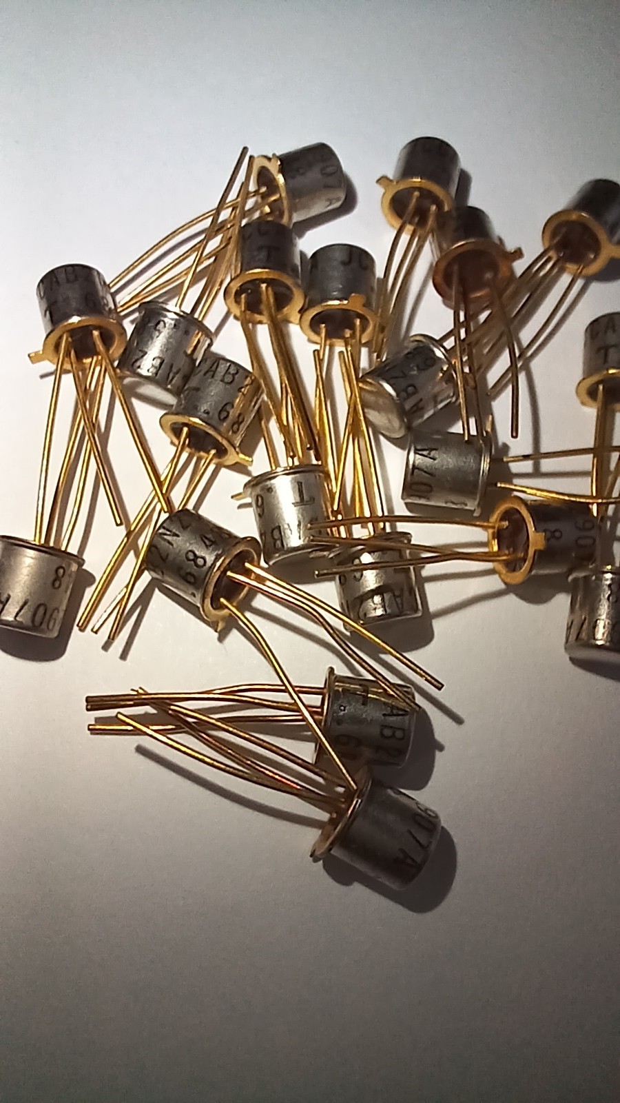 Vintage Transitron JCCAB 2N2907A PNP silicon transistors/Lot of 20/NOS/TO-18