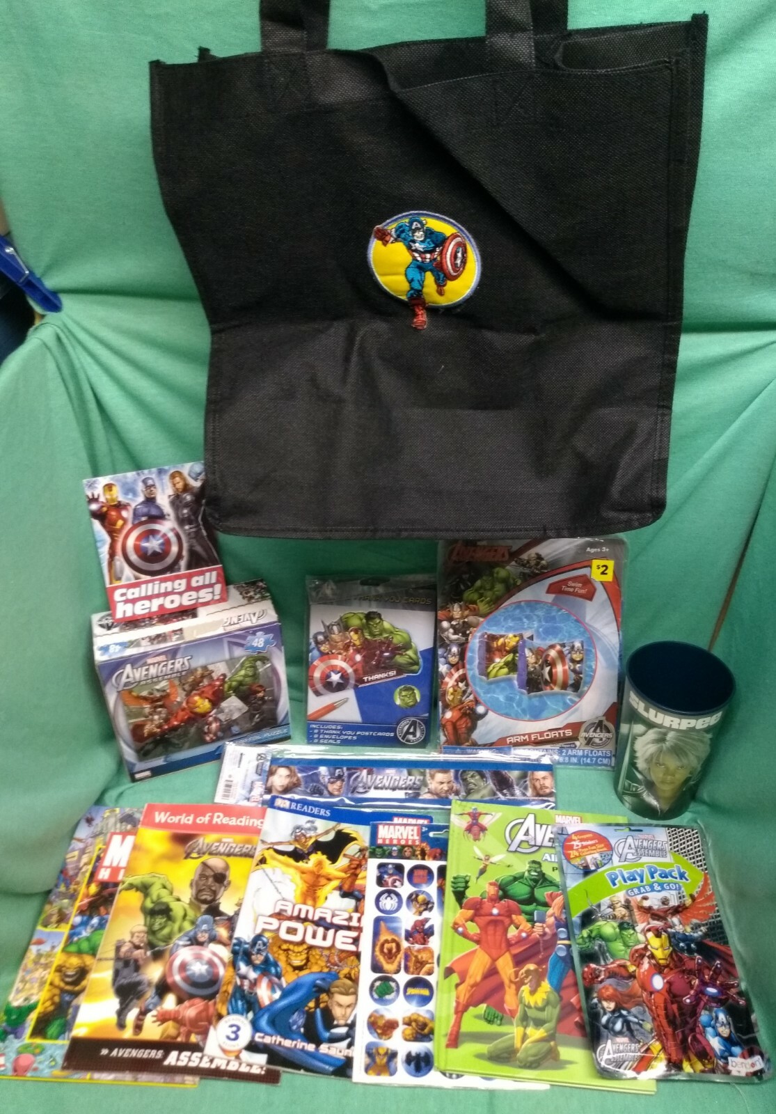 marvel comic assorted merchandise x 24 pieces