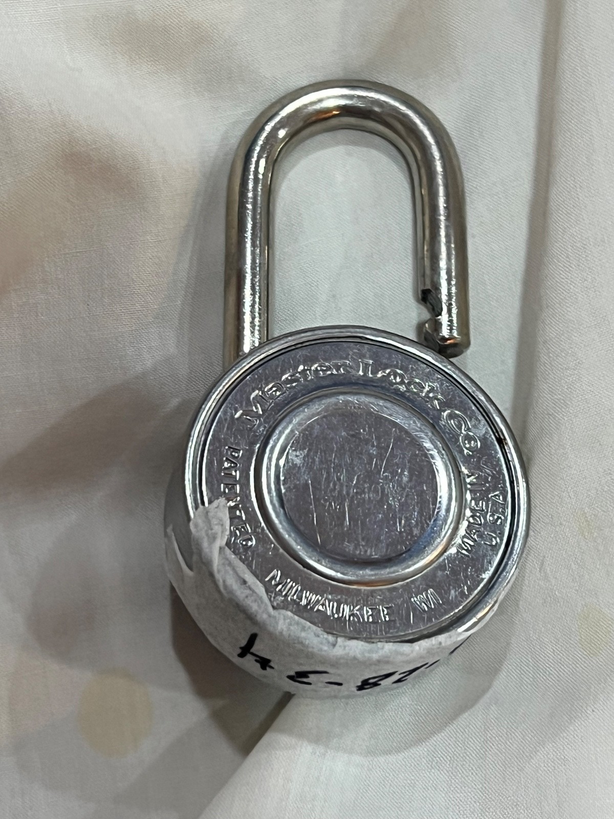 Master lock Combination Lock Used With Combination Good Condition