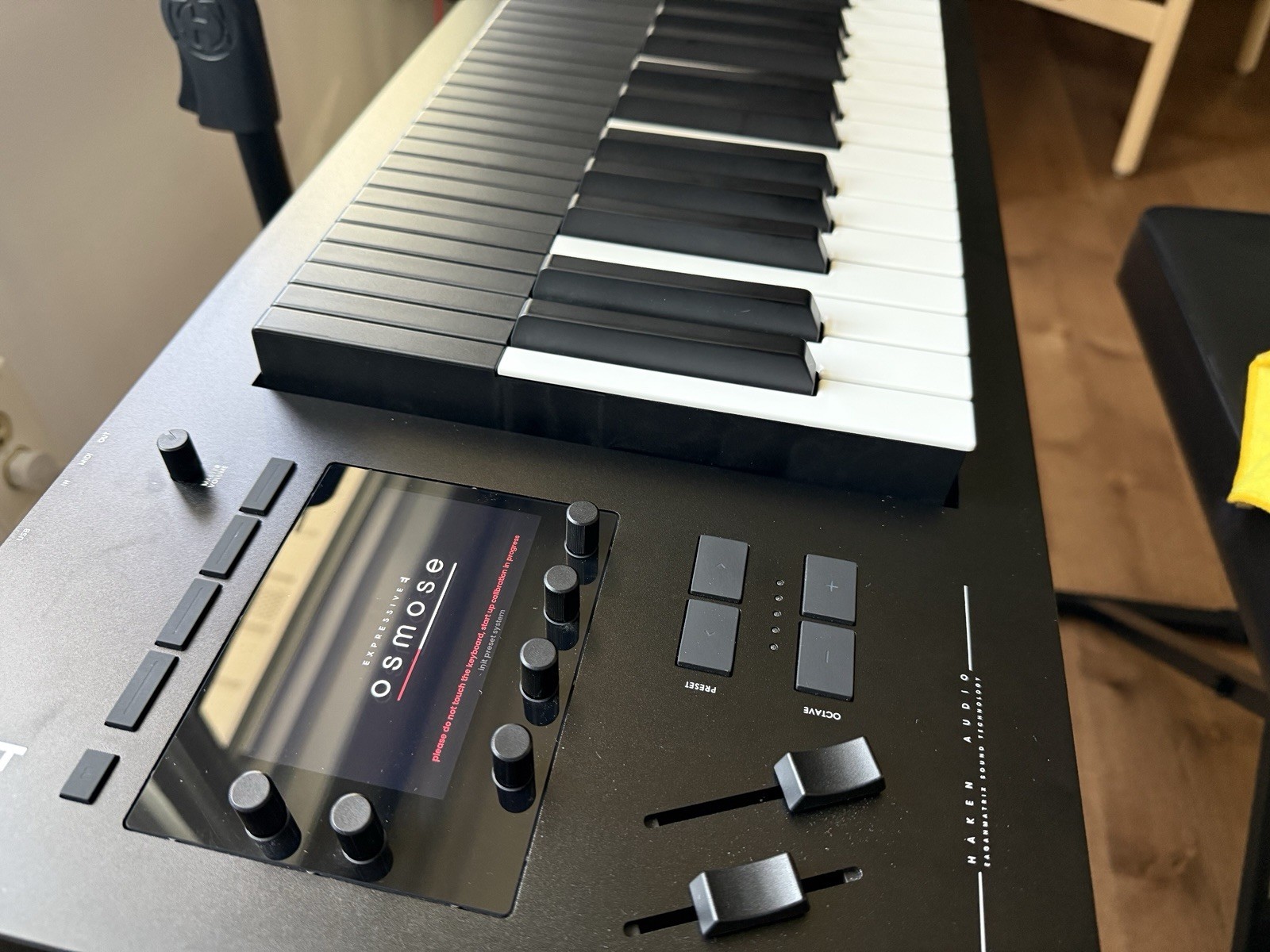 Expressive E Osmose 49-Key polyphonic  Keyboard Synthesizer With Case