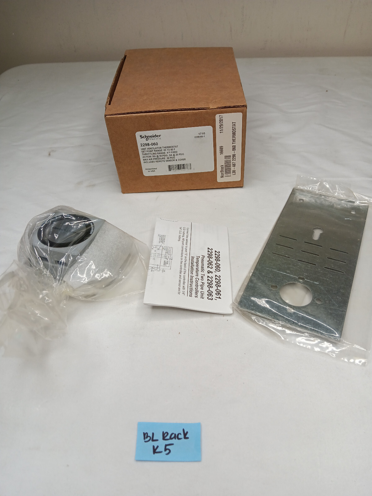 Schneider Electric 2298-060 Unit Ventilator Thermostat