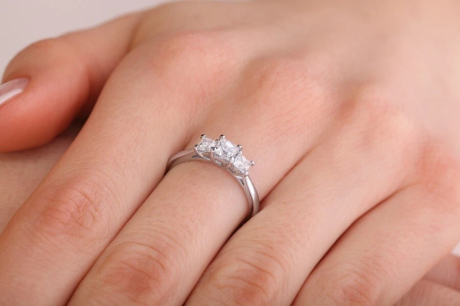 Princess Cut 1.25 Ct VVS1 Diamond Lab-Created Engagement Ring 14K White Gold FN