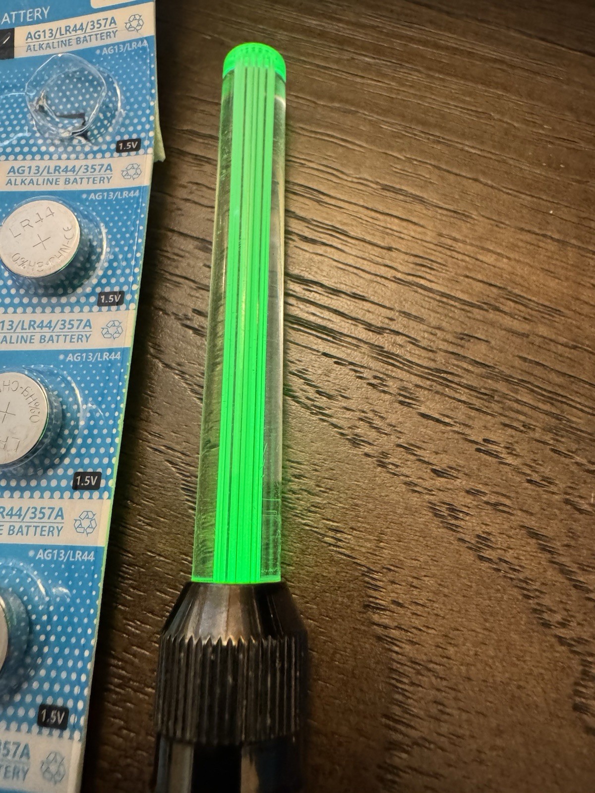 SCUBA DIVING NIGHT DIVING MARKER LIGHT STICK WITH EXTRA BATTERIES!
