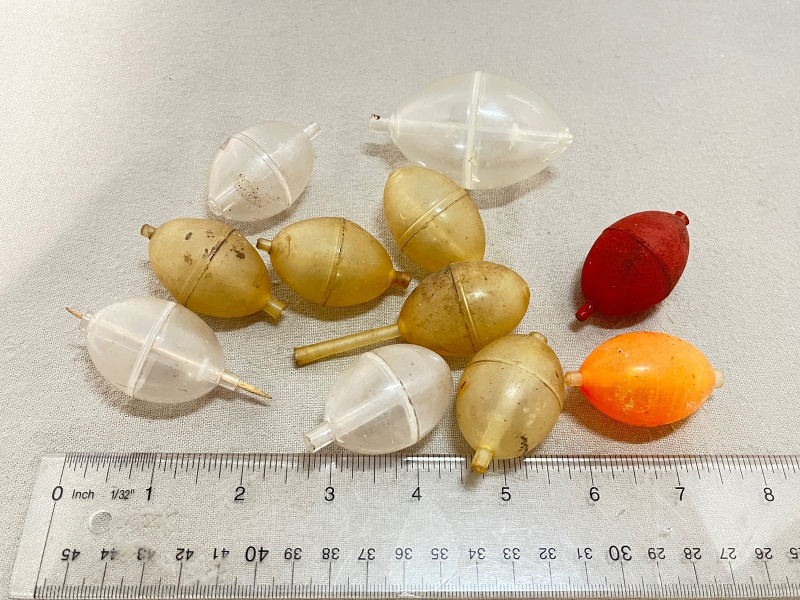 LOT Of Vintage  CLEAR PLASTIC FISHING BOBBERS Or Floats  11 Total