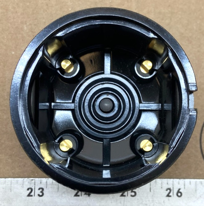 Carquest Premium CAC1352 Distributor Cap New in Box 4-Cyl Brass Terminals USA